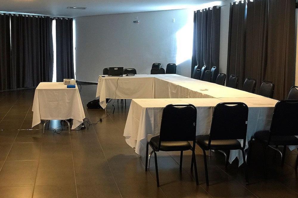 Fenix Hotel Araxá מראה חיצוני תמונה