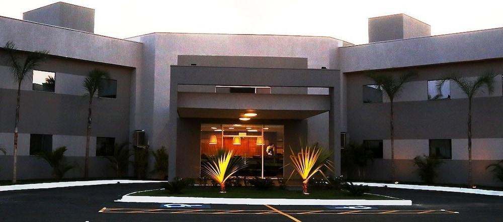 Fenix Hotel Araxá מראה חיצוני תמונה